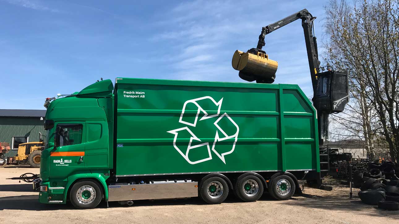 Dersom din bedrift har en avtale med Ragn-Sells Autoparts (tidligere Nocas AS), henter vi dekk p&aring; felg vederlagsfritt i store deler av landet. (Foto: Ragn-Sells Autoparts)