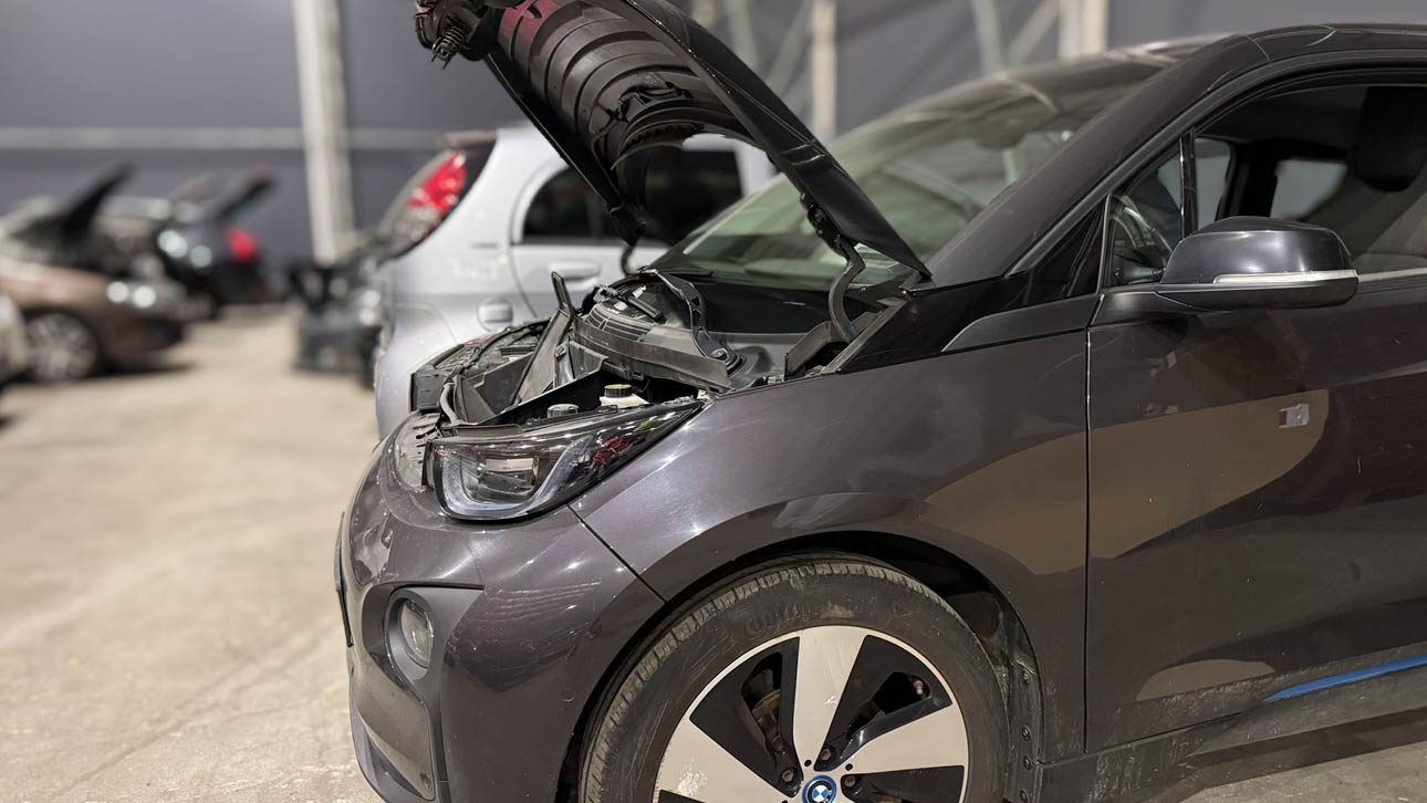 Ved levering av personbil utbetaler Skatteetaten vrakpant p&aring; 3000,- til din konto innen 2-3 virkedager. (Foto: Ragn-Sells Autoparts)